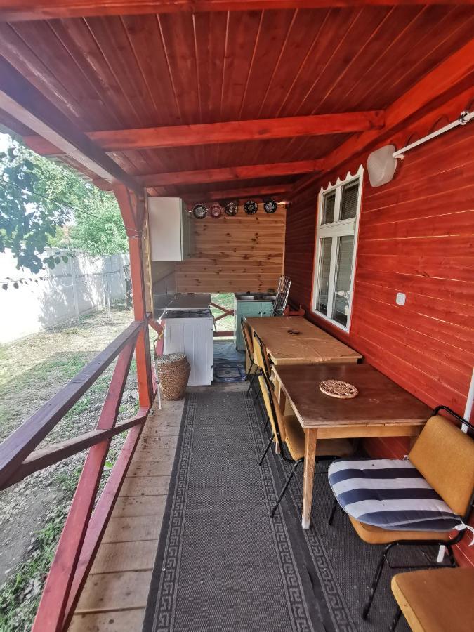 Edit Vendeghaz Tiszaujvaros Exterior photo